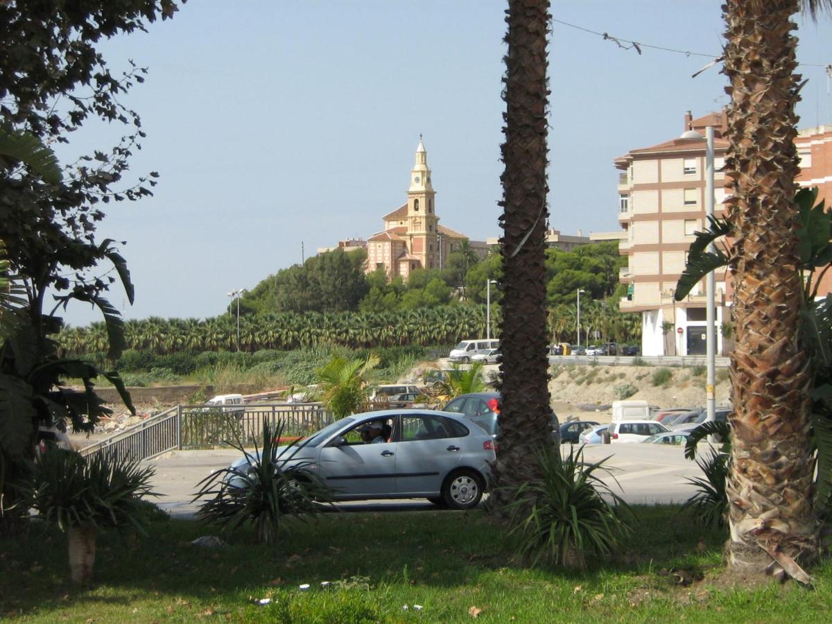 Hostal Tropical Motril Luaran gambar
