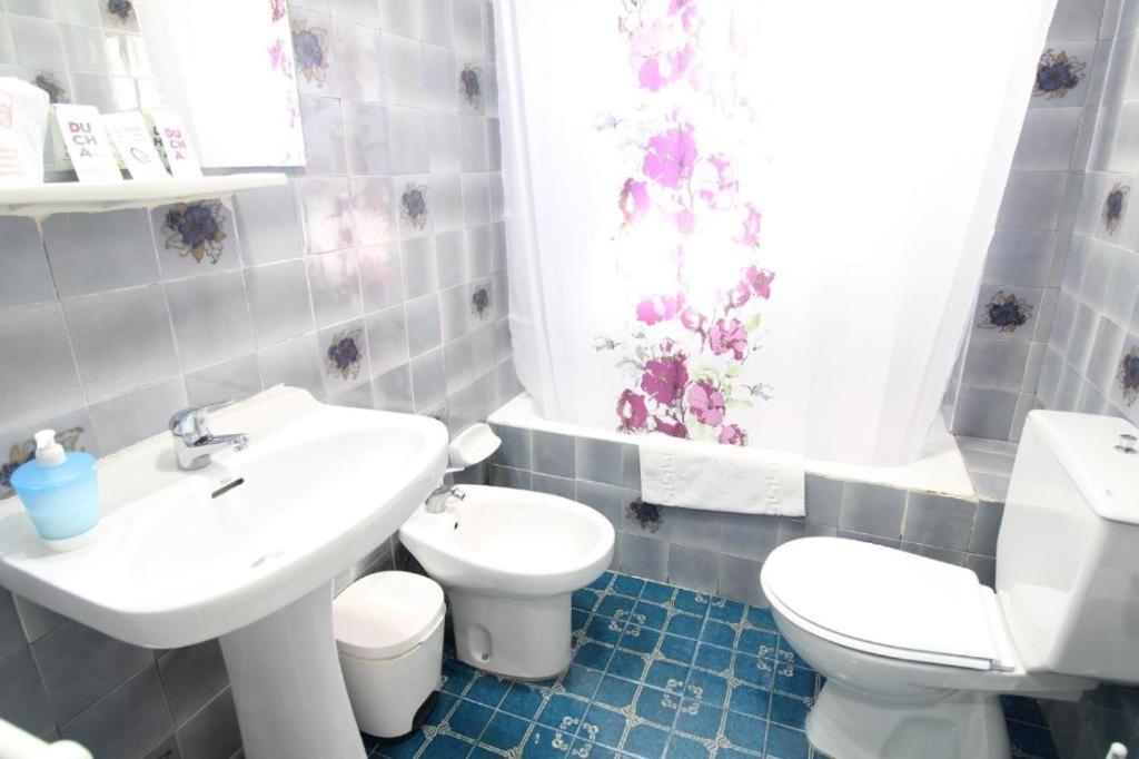 Hostal Tropical Motril Luaran gambar