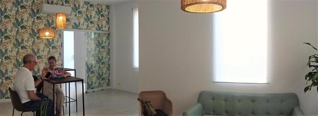 Hostal Tropical Motril Luaran gambar