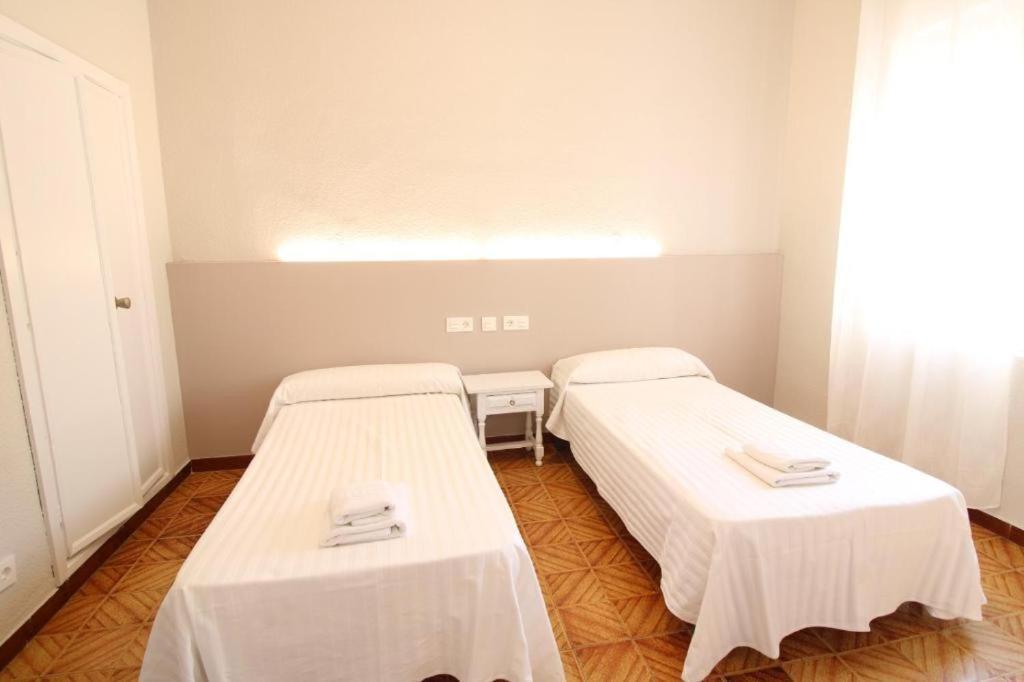 Hostal Tropical Motril Luaran gambar